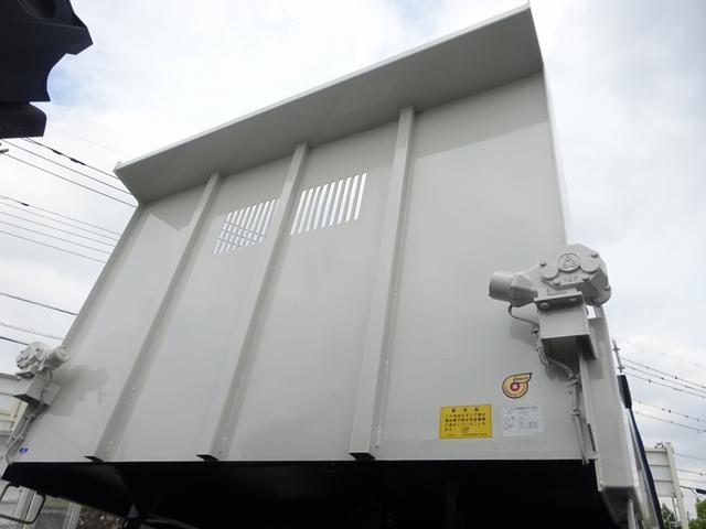 フォワード 　土砂ダンプ　３．６トン積載　電動コボレーン付　新明和工業製　３．４ｍボディ　容積約２．２４ｍ３　標準幅　ベッドレス　強化一方開　角底　アドブルー不要（17枚目）