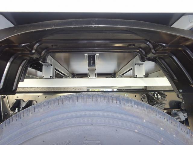 デュトロ 　平ボディ　４６５０ｋｇ積載　ワイド　超ロング　５ｍ長ボディ　高床　木製あおり３方開　床板張り　あおり開閉補助装置　アドブルー不要　１８０馬力（46枚目）