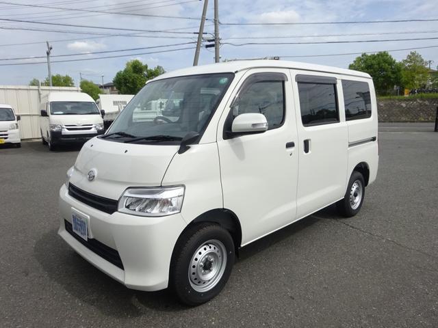 グランマックスカーゴ ＧＬ　２人乗り時７５０ｋｇ積載　ＧＬグレード　後列左右スライドドア　ガソリン車　ＡＴ　普通自動車免許対応　衝突回避支援システム　リヤコーナーセンサー（3枚目）