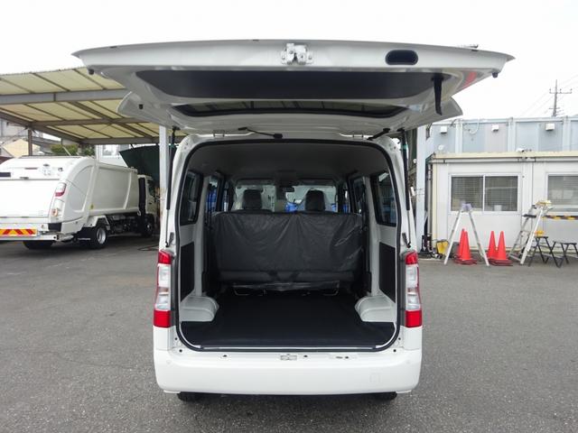 グランマックスカーゴ ＧＬ　２人乗り時７５０ｋｇ積載　ＧＬグレード　後列左右スライドドア　ガソリン車　ＡＴ　普通自動車免許対応　衝突回避支援システム　リヤコーナーセンサー（7枚目）