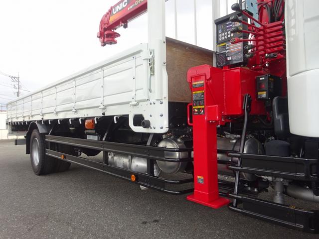 ファイター 　増トン　４段クレーン付　古河ユニック製　警報仕様　ラジコン付　７．７トン積載　ワイド幅　ベッド付　木製あおり３方開　超ワイド角足アウトリガ　２４０馬力（52枚目）