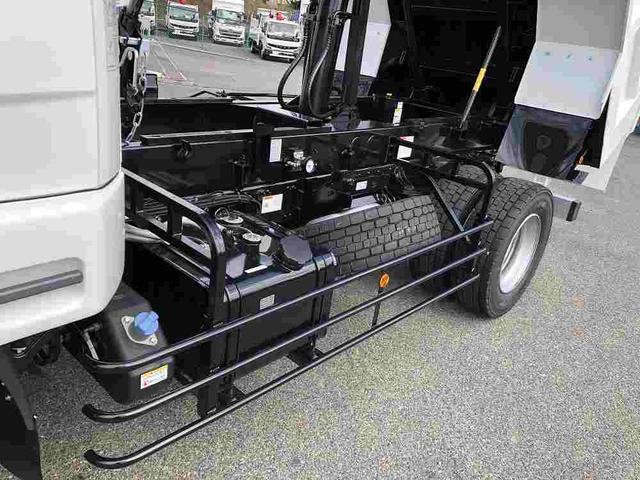 ファイター 　増トン　土砂ダンプ　新明和工業製　７．９トン積載　容積４．０ｍ３　標準幅　ベッド付　３．４ｍボディ　角底　強化一方開　２４０馬力（30枚目）