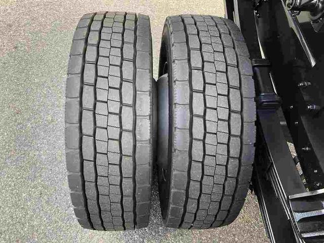 ファイター 　増トン　土砂ダンプ　新明和工業製　７．９トン積載　容積４．０ｍ３　標準幅　ベッド付　３．４ｍボディ　角底　強化一方開　２４０馬力（70枚目）