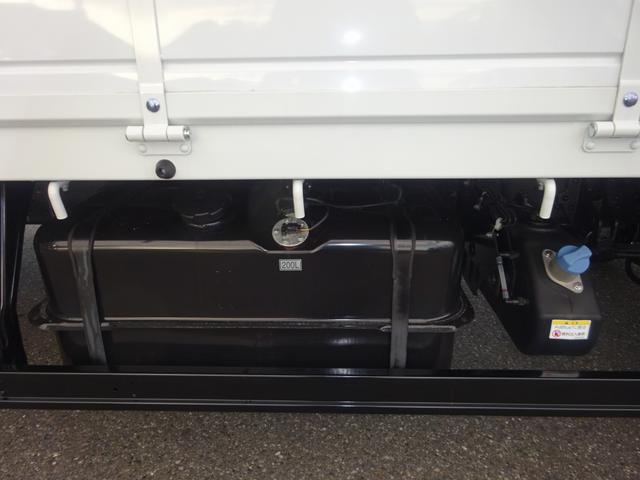 ファイター 　平ボディ　３．７トン積載　パブコ製　ワイド幅　ベッド付　６．２ｍボディ　木製あおり３方開　床板張り　２４０馬力　リヤリーフサス（39枚目）