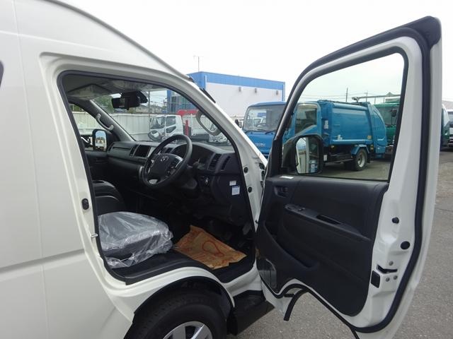 ハイエースコミューター マイクロバス 14人乗り GLグレード ワイド スーパーロング 左パワースライドドア デジタルインナーミラー パノラミックビューモニター AT 軽油(65枚目)