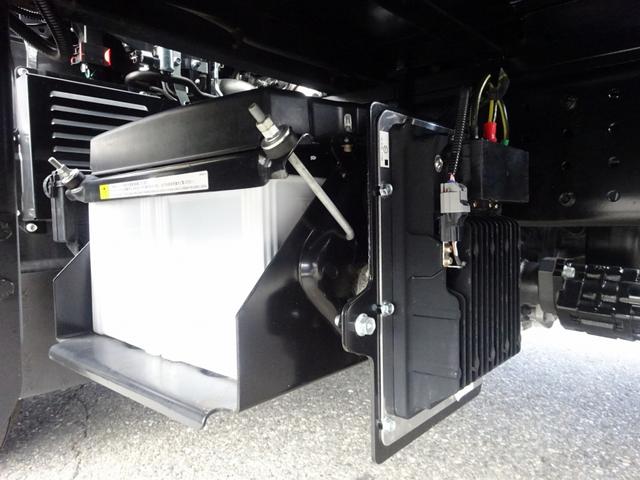 キャンター 2台積み積載車 古河ユニック製 3.5トン積載 スーパーツインキャリアネオ ラジコン ウインチ付 ワイド幅 超ロング 高床 175馬力 油圧式リアゲート(46枚目)