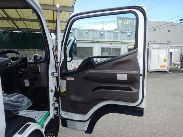 キャンター 2台積み積載車 古河ユニック製 3.5トン積載 スーパーツインキャリアネオ ラジコン ウインチ付 ワイド幅 超ロング 高床 175馬力 油圧式リアゲート(56枚目)