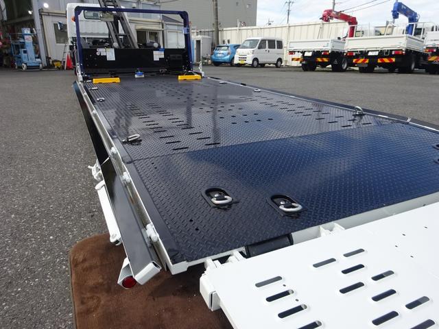 キャンター 車両運搬車 車載専用車 セミAT デュオニック 極東開発工業 フラトップZero タイヤ固縛 ウインチ 3t積載 ワイド 荷台長5.7m 150馬力(21枚目)