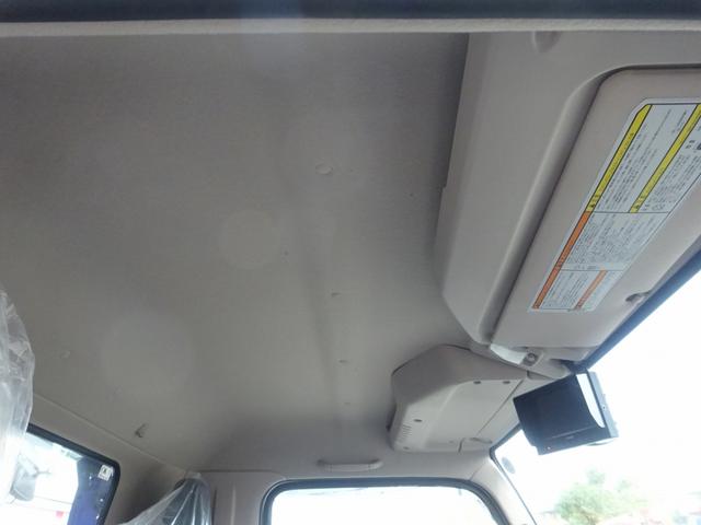 キャンター 車両運搬車 車載専用車 セミAT デュオニック 極東開発工業 フラトップZero タイヤ固縛 ウインチ 3t積載 ワイド 荷台長5.7m 150馬力(58枚目)