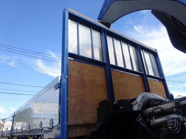 ファイター 　増トン　アルミブロック平ボディ　８．５トン積載　５方開あおり　トーヨーボデー製　床ステンレス張り　ボディ長５．７７ｍ　ワイド幅　ベッドレス（20枚目）