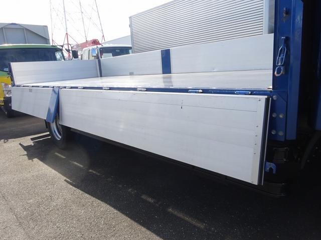 ファイター 　増トン　アルミブロック平ボディ　８．５トン積載　５方開あおり　トーヨーボデー製　床ステンレス張り　ボディ長５．７７ｍ　ワイド幅　ベッドレス（21枚目）