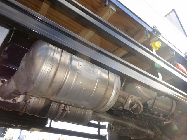 ファイター 　増トン　アルミブロック平ボディ　８．５トン積載　５方開あおり　トーヨーボデー製　床ステンレス張り　ボディ長５．７７ｍ　ワイド幅　ベッドレス（29枚目）