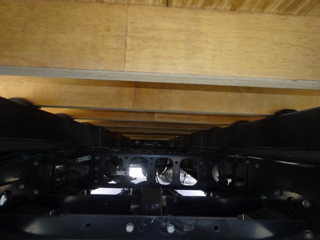 ファイター 　増トン　アルミブロック平ボディ　８．５トン積載　５方開あおり　トーヨーボデー製　床ステンレス張り　ボディ長５．７７ｍ　ワイド幅　ベッドレス（34枚目）