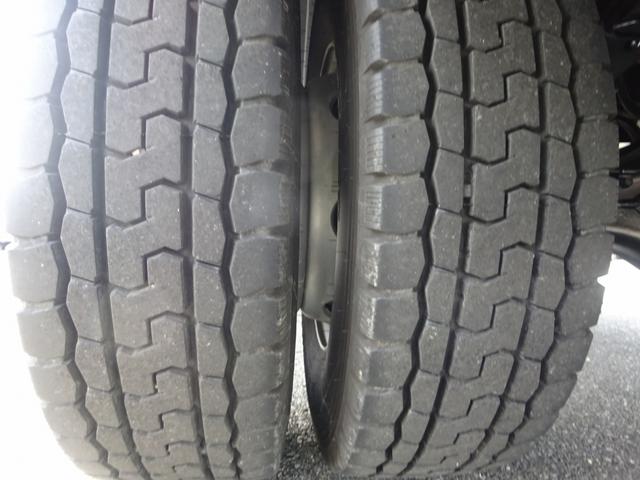 ファイター 　増トン　アルミブロック平ボディ　８．５トン積載　５方開あおり　トーヨーボデー製　床ステンレス張り　ボディ長５．７７ｍ　ワイド幅　ベッドレス（42枚目）