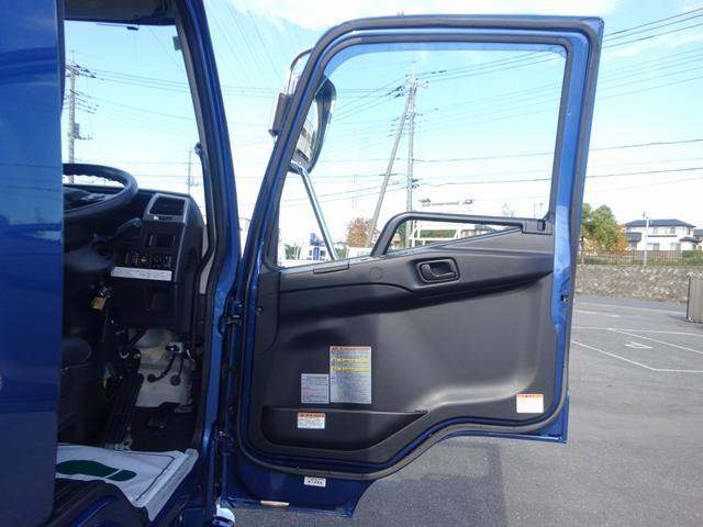 ファイター 　増トン　アルミブロック平ボディ　８．５トン積載　５方開あおり　トーヨーボデー製　床ステンレス張り　ボディ長５．７７ｍ　ワイド幅　ベッドレス（56枚目）