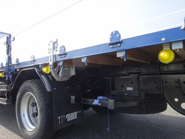 ファイター 　増トン　アルミブロック平ボディ　８．５トン積載　５方開あおり　トーヨーボデー製　床ステンレス張り　ボディ長５．７７ｍ　ワイド幅　ベッドレス（58枚目）