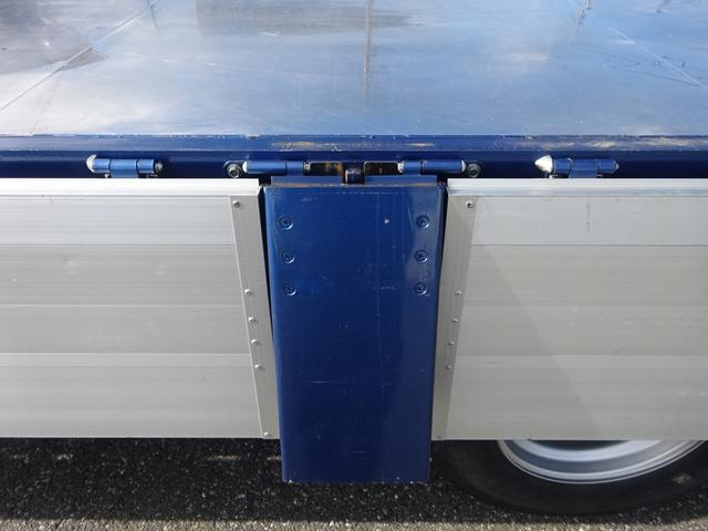 ファイター 　増トン　アルミブロック平ボディ　８．５トン積載　５方開あおり　トーヨーボデー製　床ステンレス張り　ボディ長５．７７ｍ　ワイド幅　ベッドレス（63枚目）