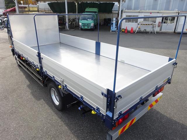 ファイター 　増トン　アルミブロック平ボディ　８．５トン積載　５方開あおり　トーヨーボデー製　床ステンレス張り　ボディ長５．７７ｍ　ワイド幅　ベッドレス（65枚目）