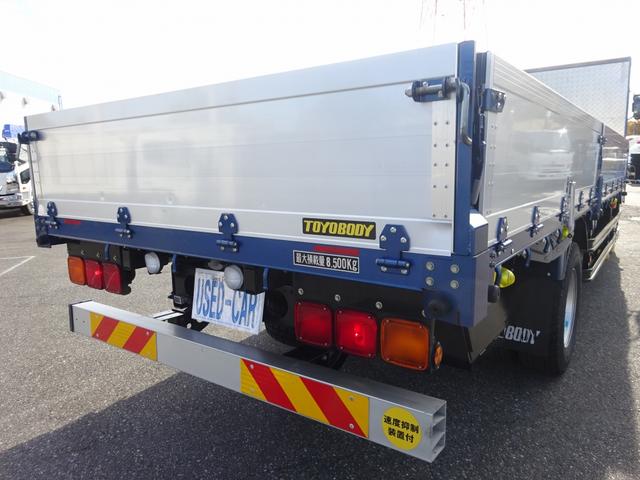 ファイター 　増トン　アルミブロック平ボディ　８．５トン積載　５方開あおり　トーヨーボデー製　床ステンレス張り　ボディ長５．７７ｍ　ワイド幅　ベッドレス（69枚目）