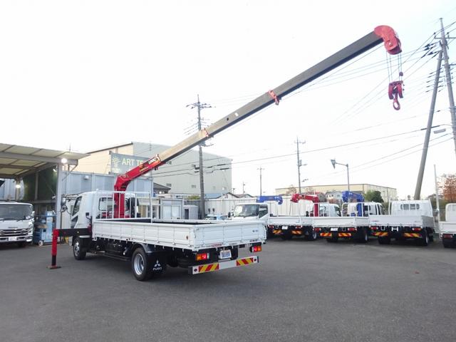 ファイター 　４段クレーン付　古河ユニック製　警報仕様　標準幅　ベッド付　２２５０ｋｇ積載　木製あおり３方開　５．５ｍボディ　床板張り　２４０馬力（2枚目）