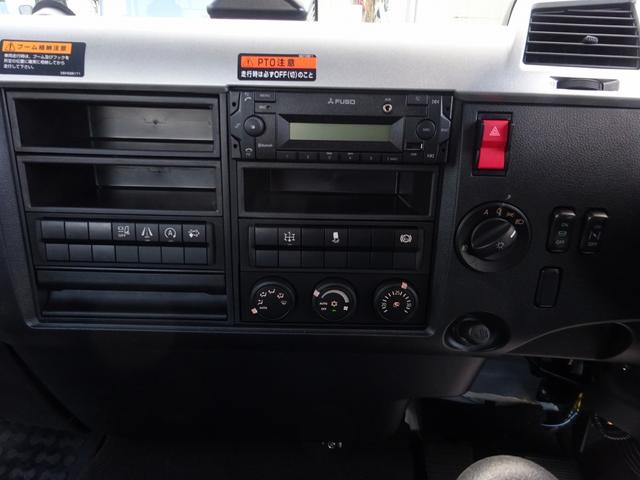 ファイター 　４段クレーン付　古河ユニック製　警報仕様　標準幅　ベッド付　２２５０ｋｇ積載　木製あおり３方開　５．５ｍボディ　床板張り　２４０馬力（60枚目）