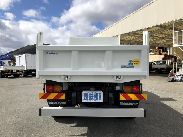 ファイター 　増トン　土砂ダンプ　新明和工業製　８トン積載　３．４ｍボディ　４．０ｍ３　角底　強化一方開　標準幅　ベッド付　リーフサス　油圧式自重計　２４０馬力（6枚目）