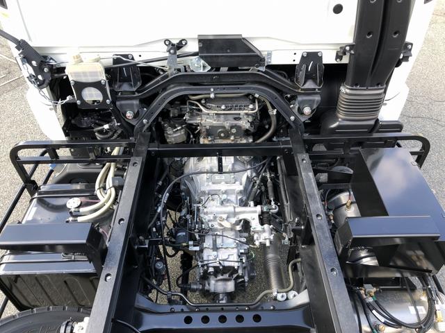 ファイター 　増トン　土砂ダンプ　新明和工業製　８トン積載　３．４ｍボディ　４．０ｍ３　角底　強化一方開　標準幅　ベッド付　リーフサス　油圧式自重計　２４０馬力（27枚目）