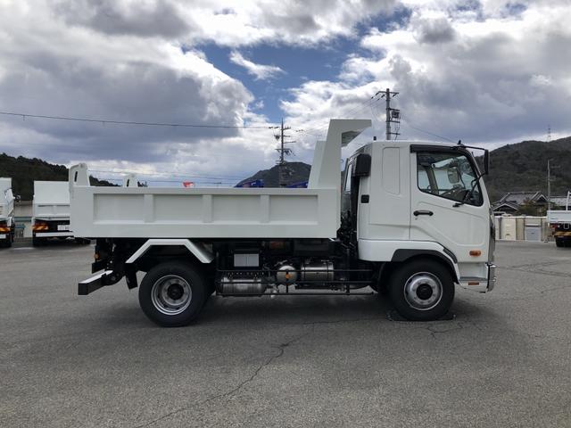 ファイター 　増トン　土砂ダンプ　新明和工業製　８トン積載　３．４ｍボディ　４．０ｍ３　角底　強化一方開　標準幅　ベッド付　リーフサス　油圧式自重計　２４０馬力（41枚目）