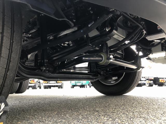 ファイター 　増トン　土砂ダンプ　新明和工業製　８トン積載　３．４ｍボディ　４．０ｍ３　角底　強化一方開　標準幅　ベッド付　リーフサス　油圧式自重計　２４０馬力（47枚目）