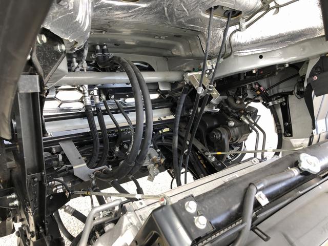 ファイター 　増トン　土砂ダンプ　新明和工業製　８トン積載　３．４ｍボディ　４．０ｍ３　角底　強化一方開　標準幅　ベッド付　リーフサス　油圧式自重計　２４０馬力（49枚目）