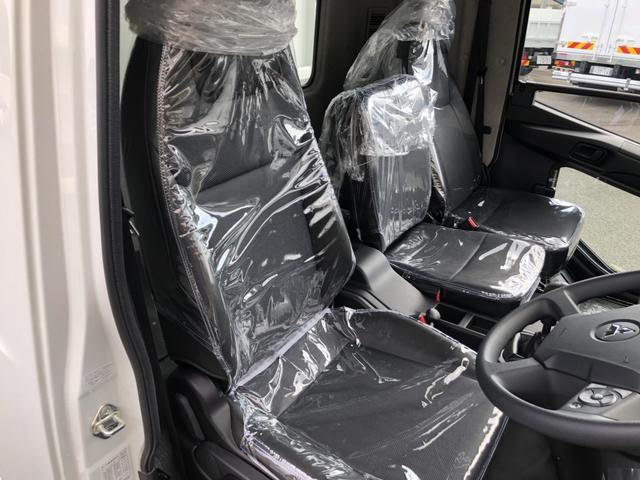 ファイター 　増トン　土砂ダンプ　新明和工業製　８トン積載　３．４ｍボディ　４．０ｍ３　角底　強化一方開　標準幅　ベッド付　リーフサス　油圧式自重計　２４０馬力（59枚目）