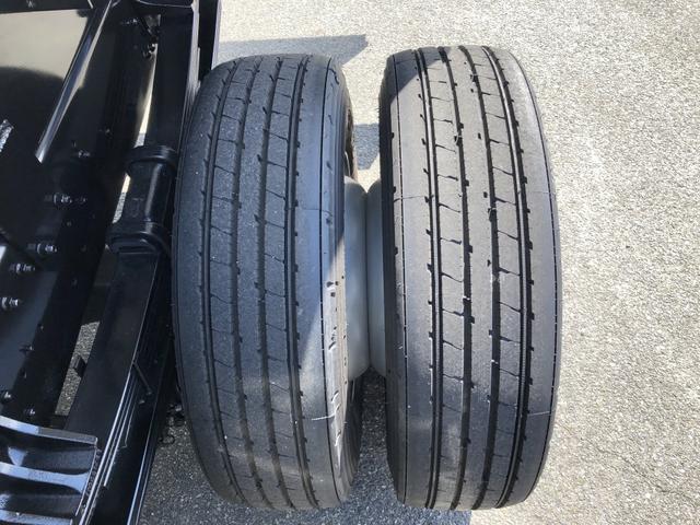 ファイター 　増トン　土砂ダンプ　新明和工業製　８トン積載　３．４ｍボディ　４．０ｍ３　角底　強化一方開　標準幅　ベッド付　リーフサス　油圧式自重計　２４０馬力（67枚目）