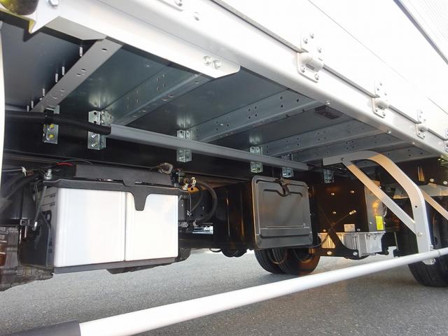 デュトロ 　アルミウイング　日本フルハーフ製　３４５０ｋｇ積載　ワイド　全低床　５ｍ長ボディ　ラッシングレール１段　床板張り　アドブルー不要　準中型７．５ｔ免許対応（32枚目）