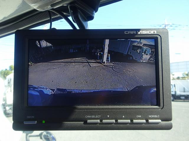 エルフトラック 　プレス式パッカー　４．６ｍ３　新明和工業製　３．３トン積載　連続積込　汚水タンク付　標準幅　１０尺　ルーフキャリア　６速ＭＴ　１５０馬力（60枚目）