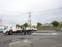 キャンター 車両運搬車 車載専用車 セミAT デュオニック 極東開発工業 フラトップZero タイヤ固縛 ウインチ 3t積載 ワイド 荷台長5.7m 150馬力(5枚目)