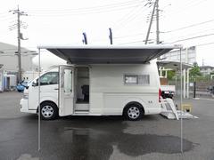 左右電動格納ミラー…鏡面角度調整機能付　キーレスエントリー　イモビライザー付キー…盗難防止装置　アイドルアップ機能　フロントオートエアコン　リアヒーター・リアクーラー付 5