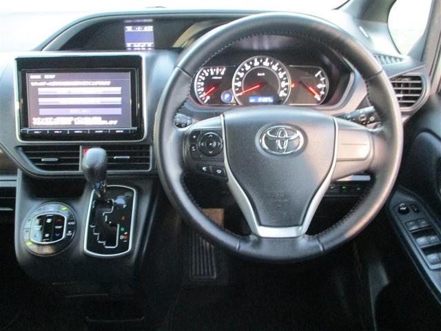 ヴォクシー ZS 煌 地上デジタル 両側パワードア アイドリングストップ車 パワーウィンド 横滑防止 整備記録簿 DVD可 フルフラットシート 盗難防止装置 スマートエントリー Bカメラ AUX LEDヘッドライト ETC(15枚目)