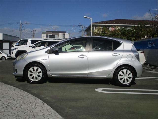 アクア Ｓ　フルフラットシート　スマートキープッシュスタート　キーレスエントリ　１００Ｖ電源　イモビ　ナビ＆ＴＶ　ワンオーナー車　オートエアコン　デュアルエアバック　ＥＳＣ　Ｂカメラ　パワーウィンドウ　ＳＲＳ（5枚目）