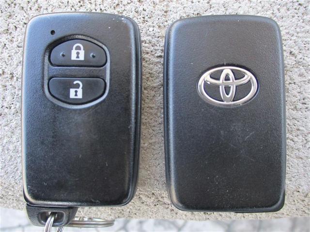 アクア Ｓ　フルフラットシート　スマートキープッシュスタート　キーレスエントリ　１００Ｖ電源　イモビ　ナビ＆ＴＶ　ワンオーナー車　オートエアコン　デュアルエアバック　ＥＳＣ　Ｂカメラ　パワーウィンドウ　ＳＲＳ（28枚目）