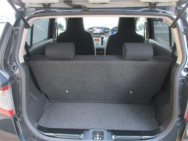 荷室もしっかりクリーニング済です。