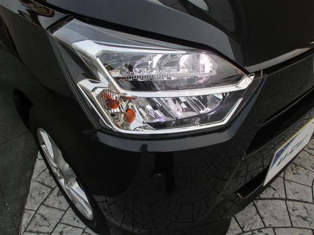 ＬＥＤヘッドライトで夜道の運転も安心です。