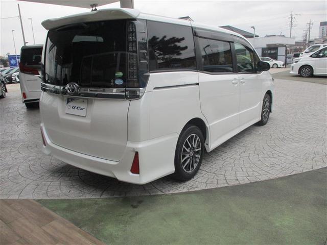 ヴォクシー ZS 両電動スライドドア 地デジ 盗難防止システム オートエアコン ダブルエアバッグ DVD再生可 ETC LEDヘッドライト キーレスエントリー メモリーナビ ナビTV AUX 3列シート 横滑り防止(18枚目)