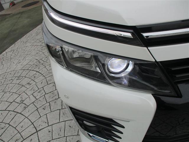 ヴォクシー ZS 両電動スライドドア 地デジ 盗難防止システム オートエアコン ダブルエアバッグ DVD再生可 ETC LEDヘッドライト キーレスエントリー メモリーナビ ナビTV AUX 3列シート 横滑り防止(25枚目)