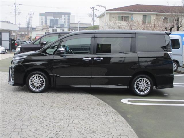 ヴォクシー ハイブリッドＺＳ　煌ＩＩＩ　ドライブレコーダ　地デジＴＶ　リヤカメラ　１オナ車　Ｗエアコン　スマートキー　ミュージックプレイヤー接続可　ＤＶＤ再生可　クルコン　ＶＳＣ　キーレス　アルミホイール　ナビ＆ＴＶ　ＬＥＤヘッドランプ（5枚目）