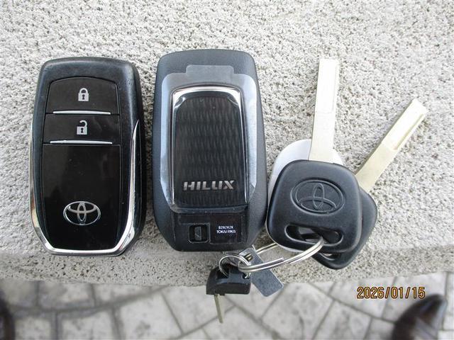 ハイラックス Ｚ　プリクラッシュＳ　キーフリーシステム　フルセグ地デジ　運転席助手席エアバック　バックモニタ　パワーウインドウ　ＥＴＣ搭載　定期点検記録簿　ナビ＆ＴＶ　スマートキー＆プッシュスタート　カーテンエアバック（27枚目）