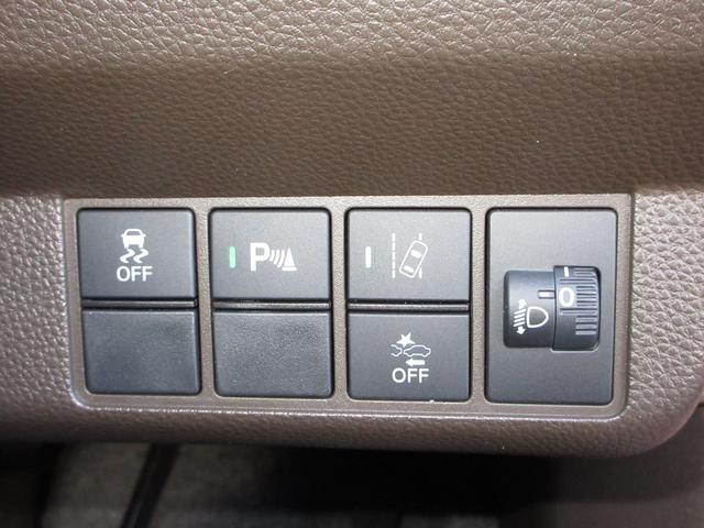 Ｎ－ＷＧＮ Ｌホンダセンシング　純正ナビ　Ｂｌｕｅｔｏｏｔｈ　ＥＴＣ　Ｒカメラ　１オーナー　Ｂモニタ　誤発進抑制　禁煙車　シートヒータ　オートライト　ＤＶＤ　フルセグ　横滑り防止機能　ＵＳＢポート　パーキングセンサー　キーフリー（11枚目）