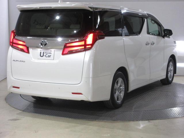 アルファード ２．５Ｘ　／ワンオーナー／禁煙車／Ｔコネクトナビ／ＢＴＡ／ＵＳＢ／ＤＶＤ／ＣＤ／ＡＭ・ＦＭ／Ｒカメラ／ＥＴＣ／１２．１型後席モニター／３ゾーンＡＣ／ウッド調ステアリング／両側パワスラ／純正アルミホイール／（9枚目）