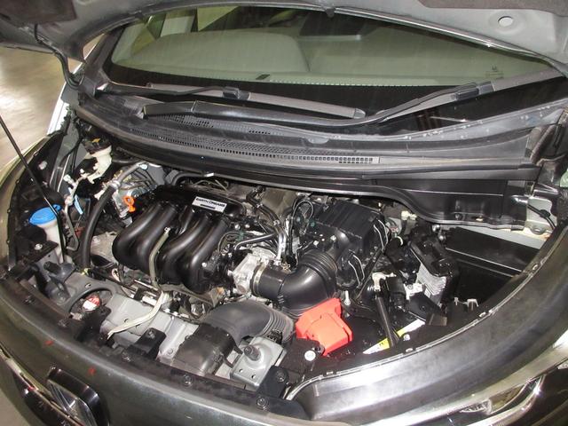 フリード Ｇ・ホンダセンシング　純正９インチメモリーナビＢｌｕｅｔｏｏｔｈドラレコＥＴＣＲカメラワンオーナー　運転席助手席エアバック　ＷＰＳＤ　スマートキープッシュスタート　アイドルＳＴＯＰ　ワンオ－ナ－　追突軽減ブレーキ　ＥＳＣ（4枚目）