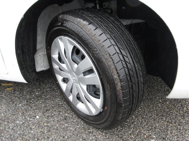 フィット ｅ：ＨＥＶホーム　禁煙車ホンダセンシングホンダコネクトディスプレイＢｌｕｅｔｏｏｔｈＥＴＣＲカメラワンオーナー　コーナーソナー　１オーナー車　サイドカーテンエアバック　Ｂカメ　ＷＳＲＳ　スマートキープッシュスタート（31枚目）