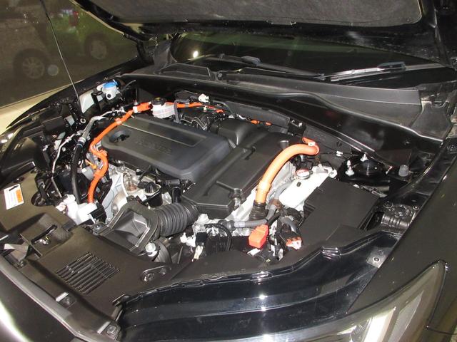 ＺＲ－Ｖ ｅ：ＨＥＶＺ　／試乗車ＵＰ／禁煙車／Ｈコネクトディスプレイ／ＢＴＡ／ＵＳＢ／フルセグ／全周囲カメラ／ＥＴＣ２．０／ドラレコ／レザーシート／シートヒーター／ヒルディセントコントＣ／ＬＥＤライト／スマキー／純正ＡＷ／（22枚目）